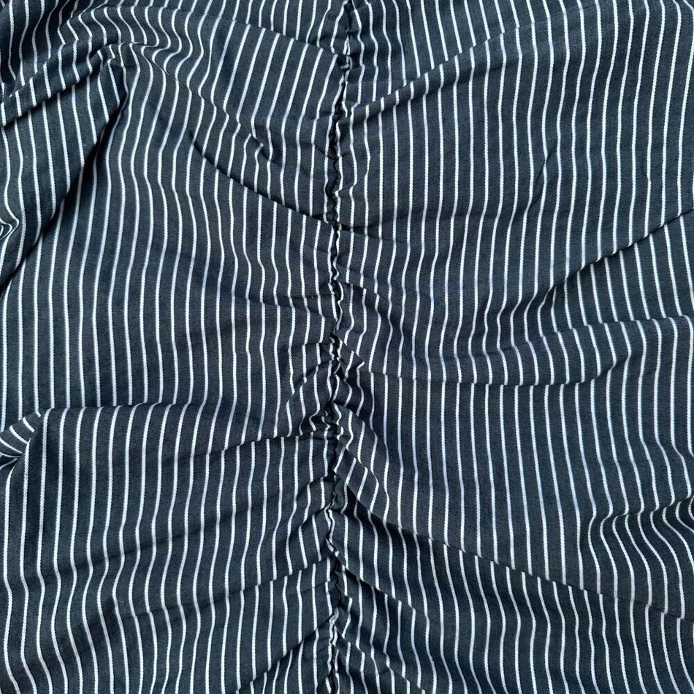 ๐งก 2 for 10$ tube top size L in grey and white brand Groggy - Picture 7 of 8